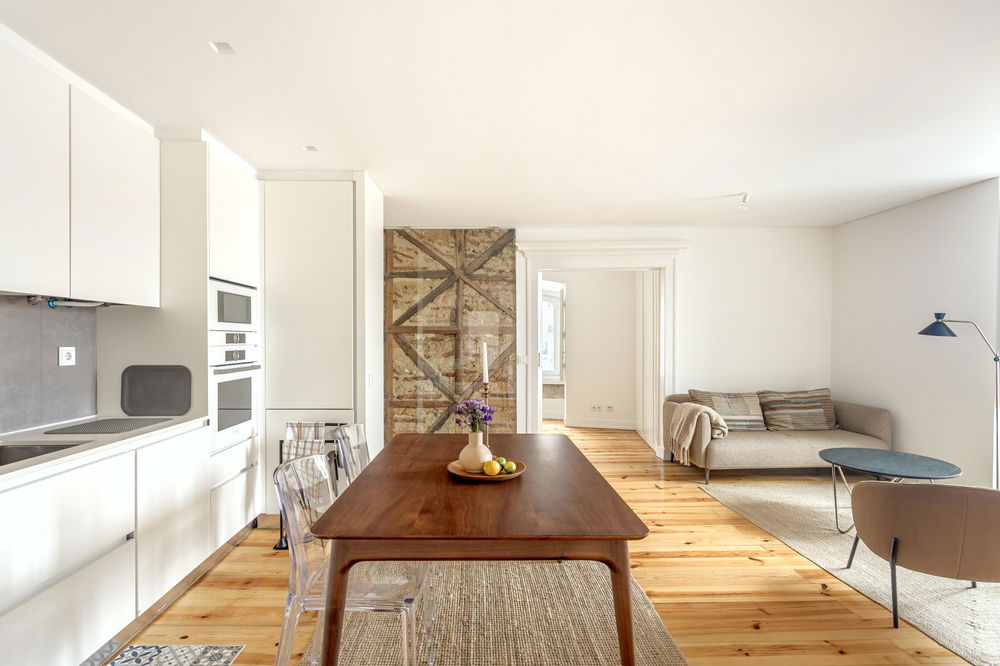 2- Bedroom apartment with parking, in Lisbon 3171551180