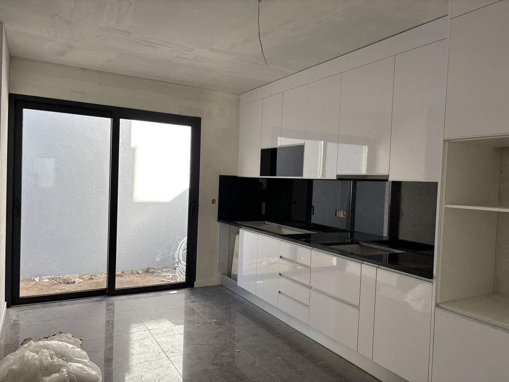Villa with 3 Bedrooms, Sea View and Balconies in Funchal, Madeira 3071067138