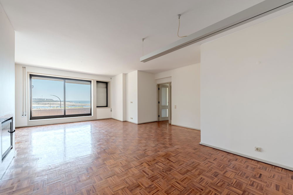 2-bedroom apartment, with parking and balcony, in Porto 1356575930