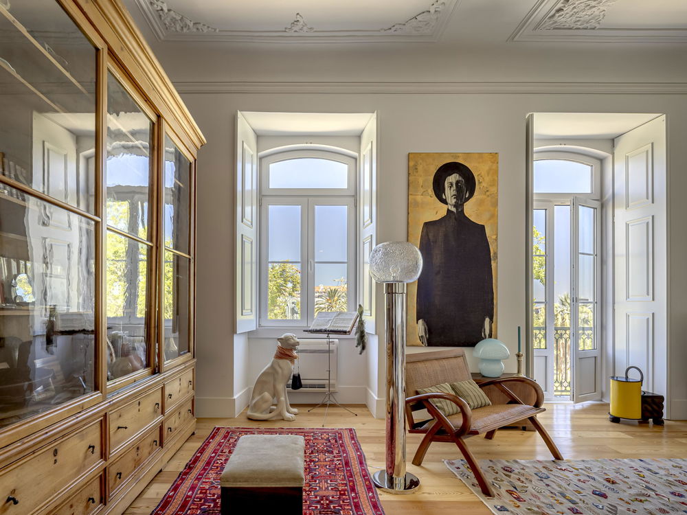 2- bedroom + 1 apartement, with balcony, in Praça D. Luís, Lisbonne 3342721756