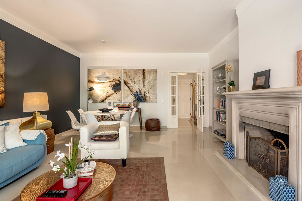 Two-bedroom apartment in a gated community in Cascais 1485843506