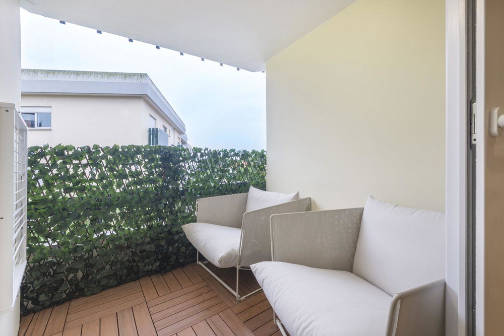 Apartamento T3 remodelado em Cascais 3325138362