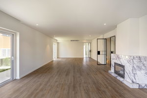 5+2 bedroom villa with swimming pool in Estoril 2801146975
