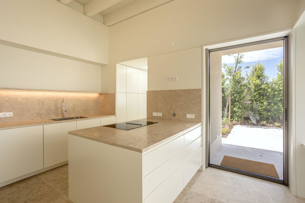 5-Bedroom Villa with swimming pool and garage, in Areia, Cascais 1741039038