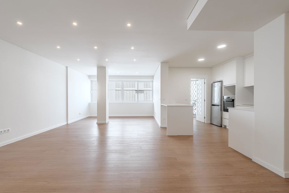 4-bedroom apartment, on Avenida da Boavista, in Porto 959655483