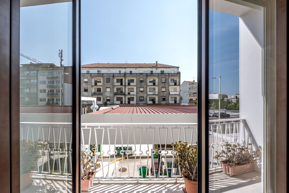 4-bedroom apartment, on Avenida da Boavista, in Porto 959655483