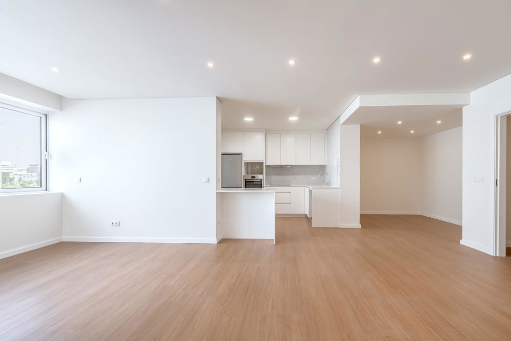 4-bedroom apartment, on Avenida da Boavista, in Porto 959655483