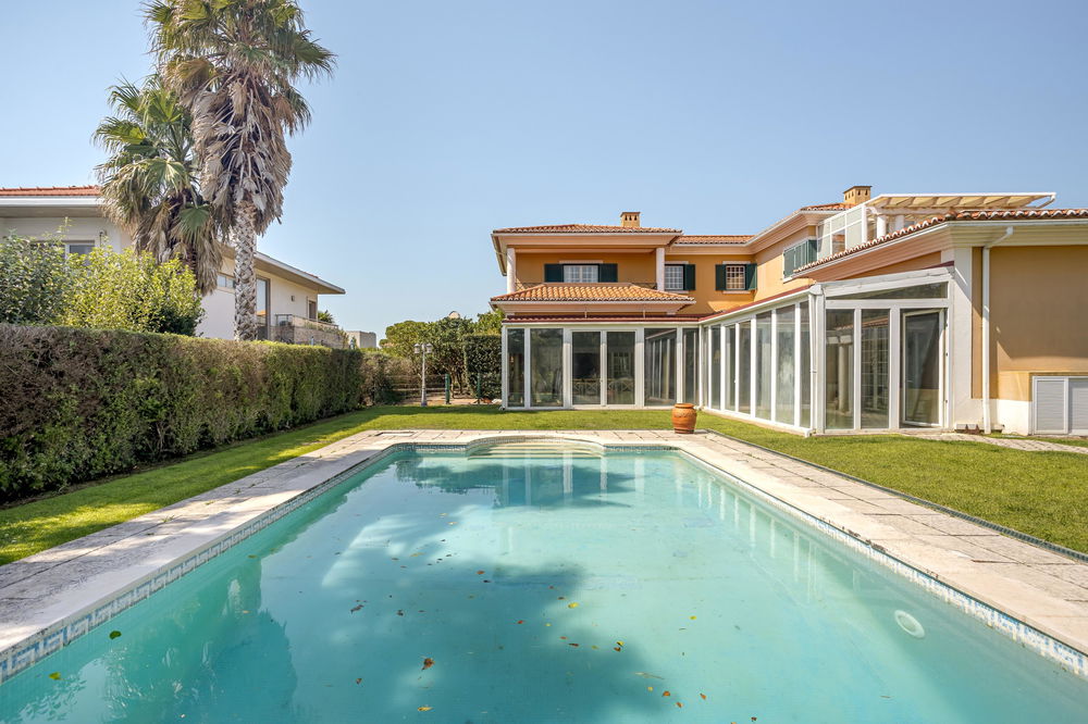5-Bedroom Villa with Pool in Quinta da Beloura, Sintra 4270298096
