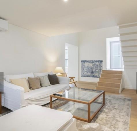 Duplex 3-Bedroom Apartment, Campo Mártires da Pátria Lisboa 700654571