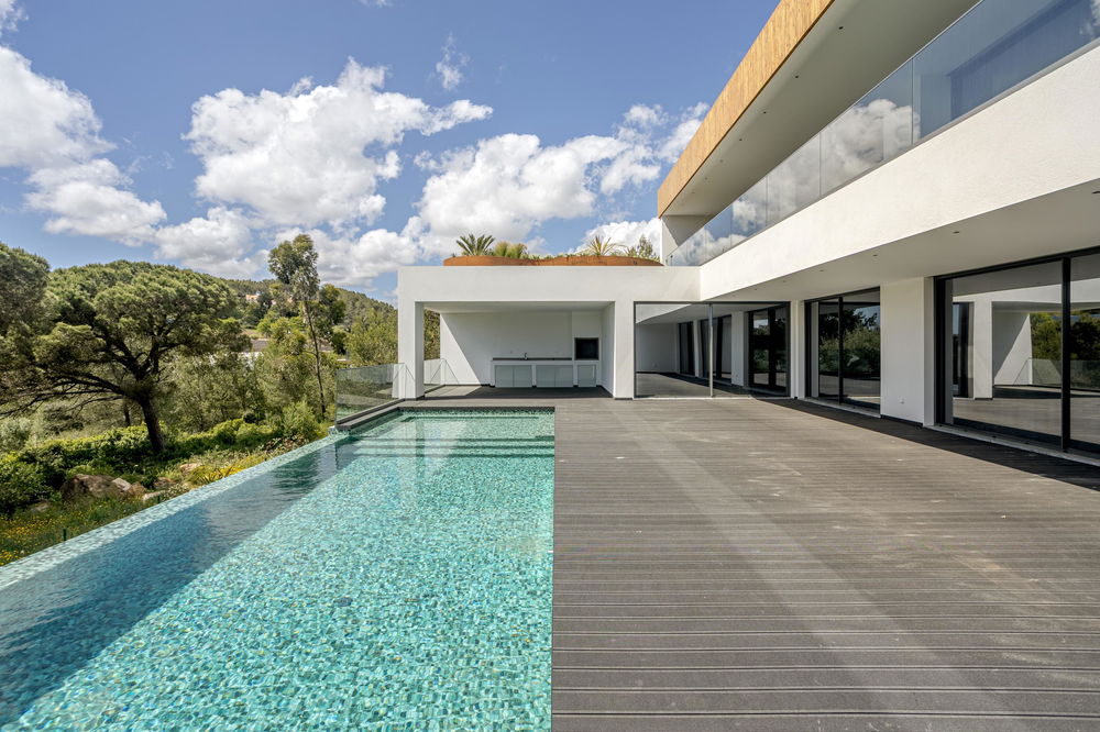 5+1 bedroom villa with garden and pool in Cascais 2803342983