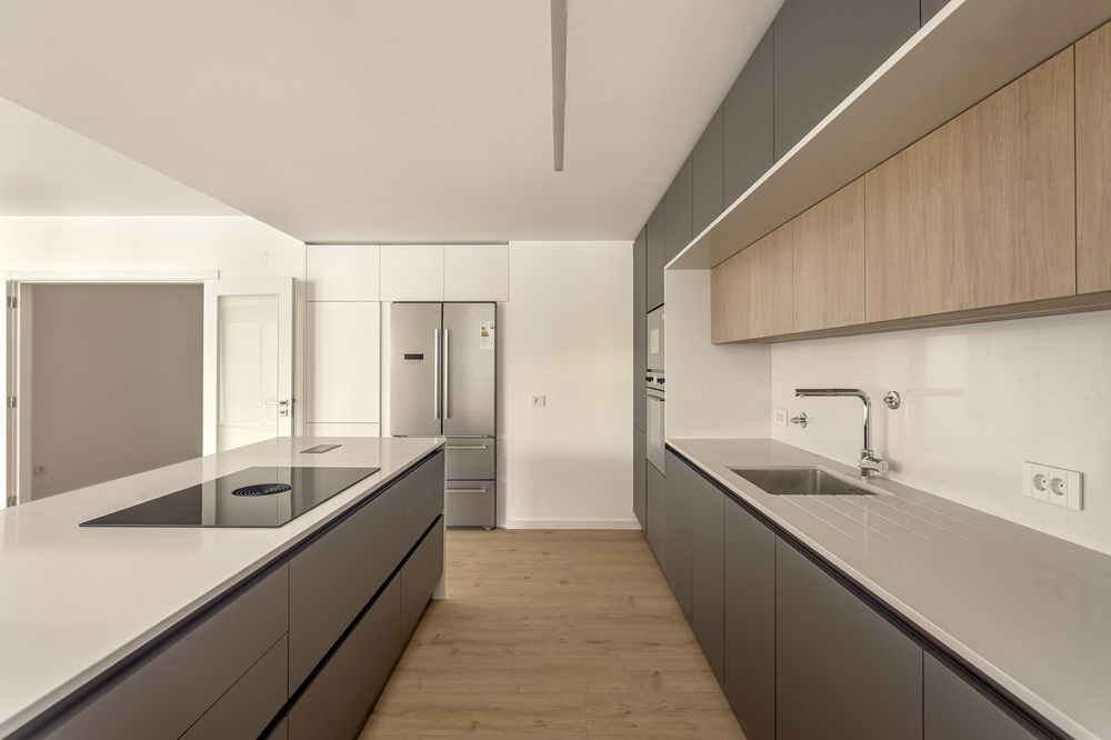 3-bedroom Apartment with sea view and garage in Cascais 3488582809