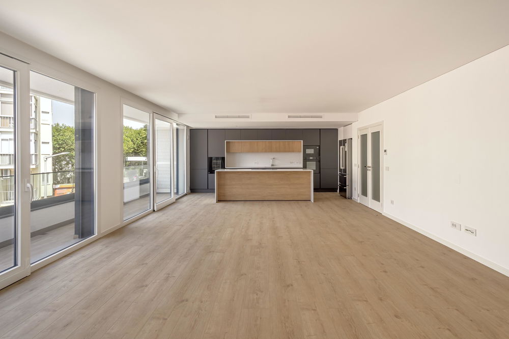 3-bedroom Apartment with sea view and garage in Cascais 3363981440