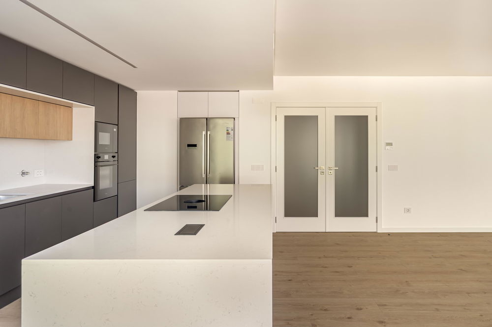 3-bedroom Apartment with sea view and garage in Cascais 3363981440