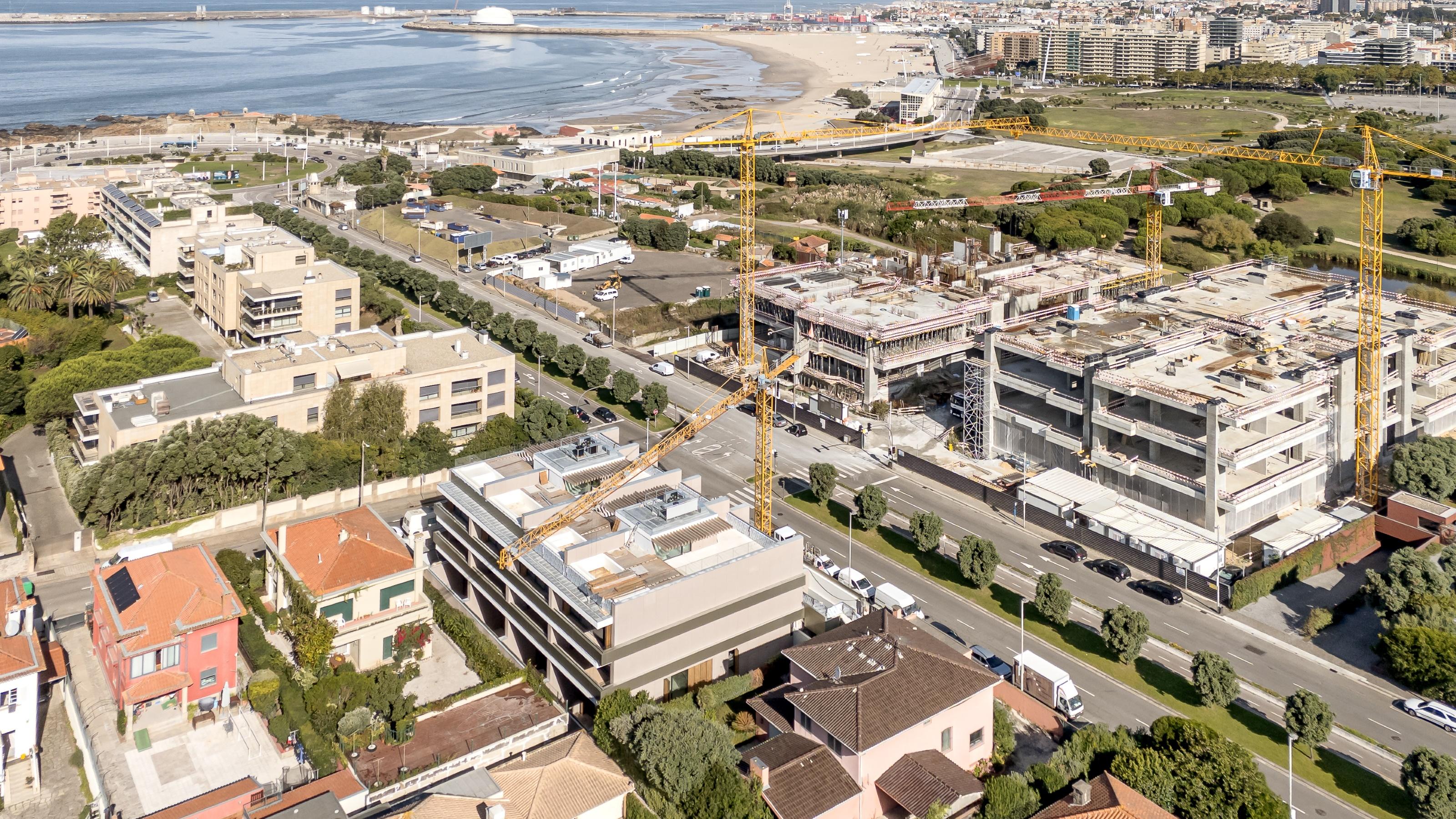 4-bedroom+1 duplex apartment with pool in Foz Porto