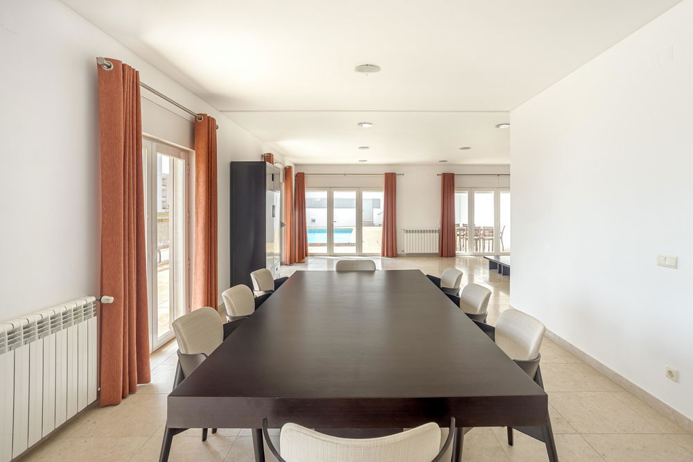4-bedroom villa with garage and pool in Baía, Sesimbra 1293652078