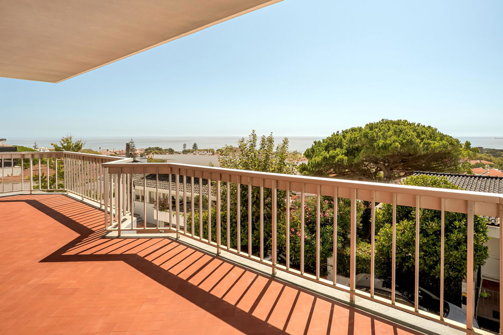 5-bedroom villa sea view and garden in Parede Cascais 1913027757