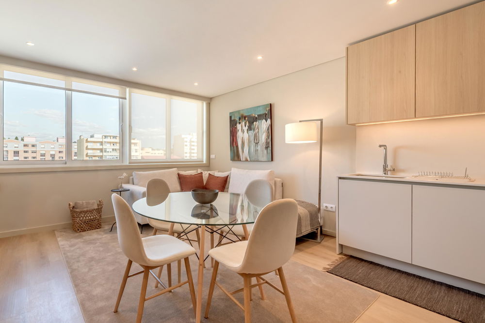 Furnished 1-bedroom apartment in Matosinhos Sul, Porto 2318683459