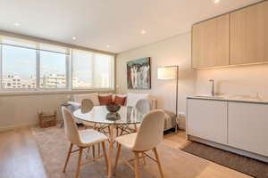 Furnished 1-bedroom apartment in Matosinhos Sul, Porto 2318683459