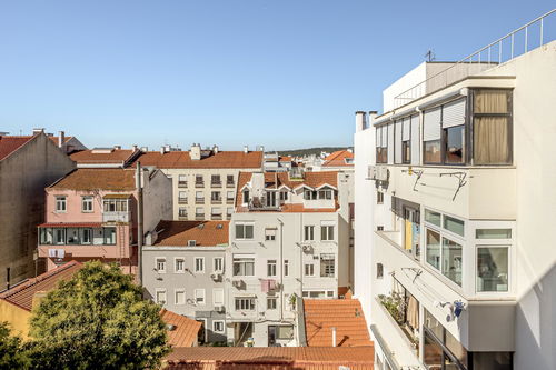 T0 apartment, on Rua Ferreira Borges, Campo de Ourique 3216845796