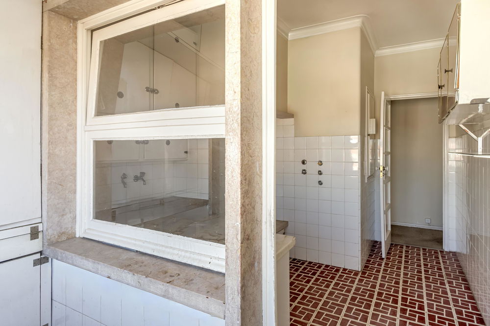 T0 apartment, on Rua Ferreira Borges, Campo de Ourique 3216845796