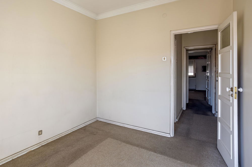 2-bedroom apartment in Campo de Ourique building, Lisbon 2747690375