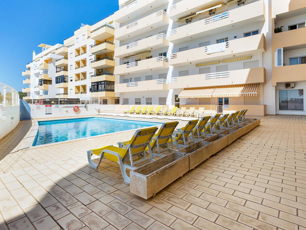 Renovated 2-bedroom apartment in Quinta do Romão, Algarve 3244742481