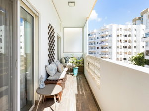 Renovated 2-bedroom apartment in Quinta do Romão, Algarve 3244742481