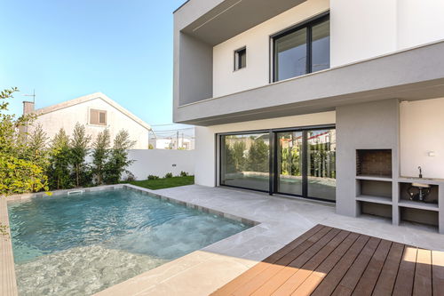 3-bedroom villa with swimming pool in Aroeira 2959879160