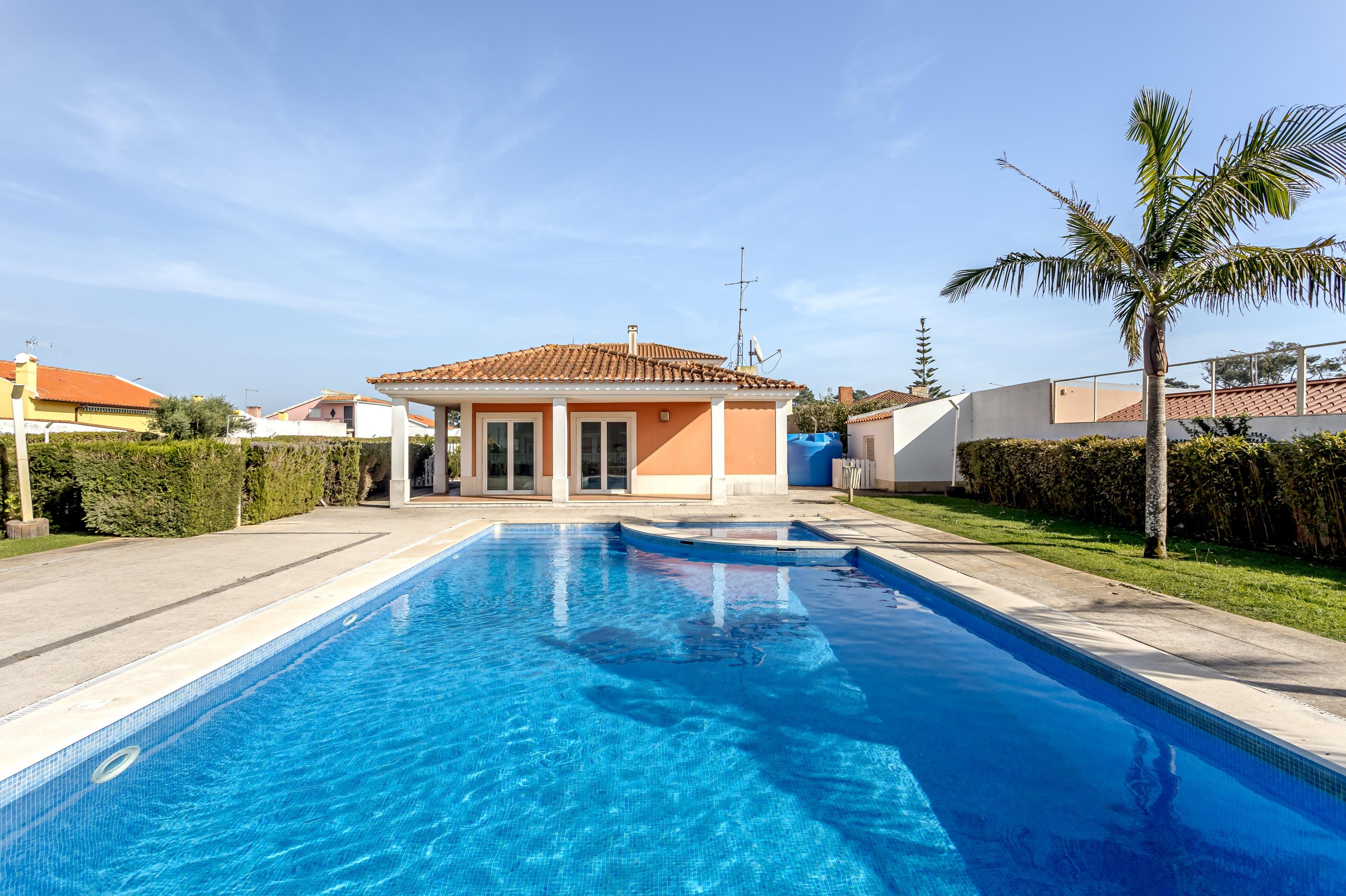 4-bedroom house in condominium in Magoito Sintra