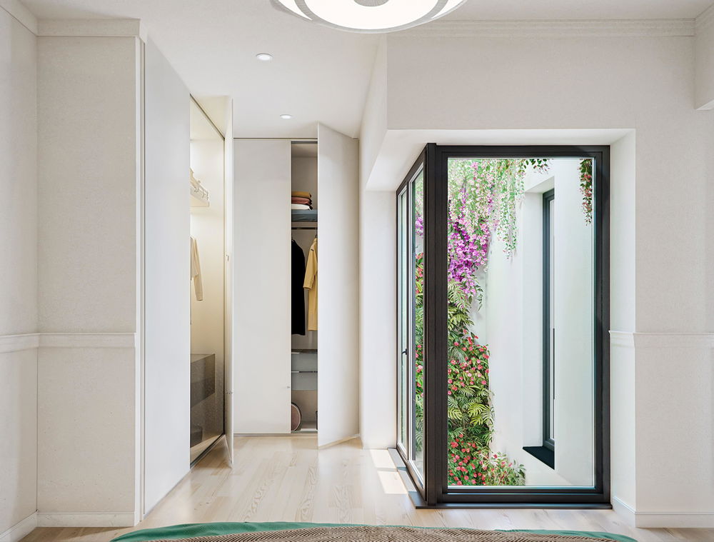 Duplex two-bedroom apartment with balconies at Rosa 52, Lisbon. 1757716476