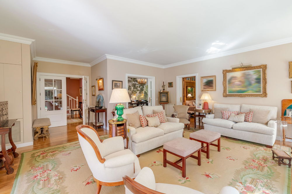 5-bedroom villa between Serralves and Marechal, Porto 2577846920