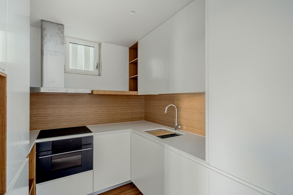 2-bedroom apartment with balcony in Palmira 28, Lisbon 3928355600