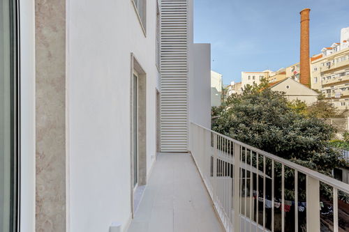 2-bedroom apartment with balcony in Palmira 28, Lisbon 4169952437