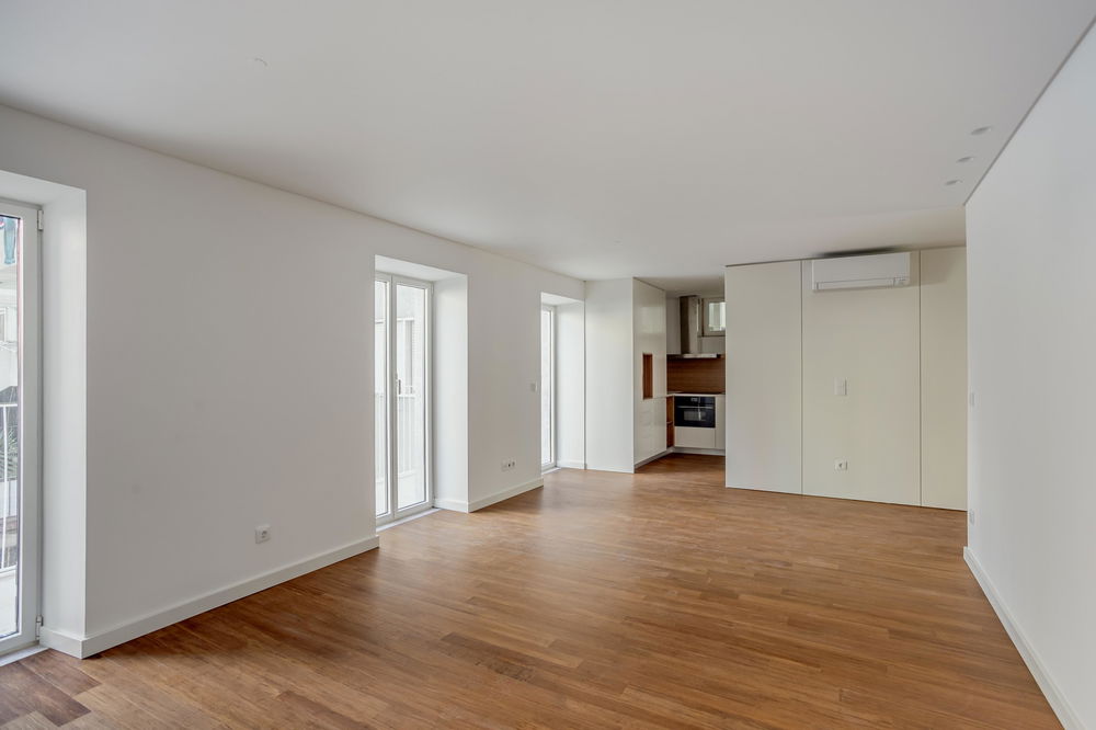 2-bedroom apartment with balcony in Palmira 28, Lisbon 4169952437