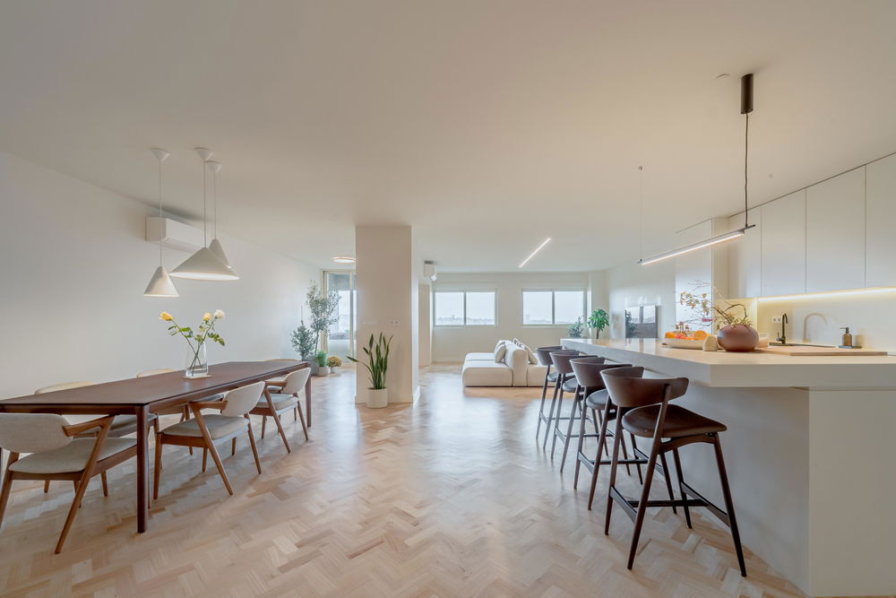 4-bedroom apartment with balcony and garage in Porto 2319450931