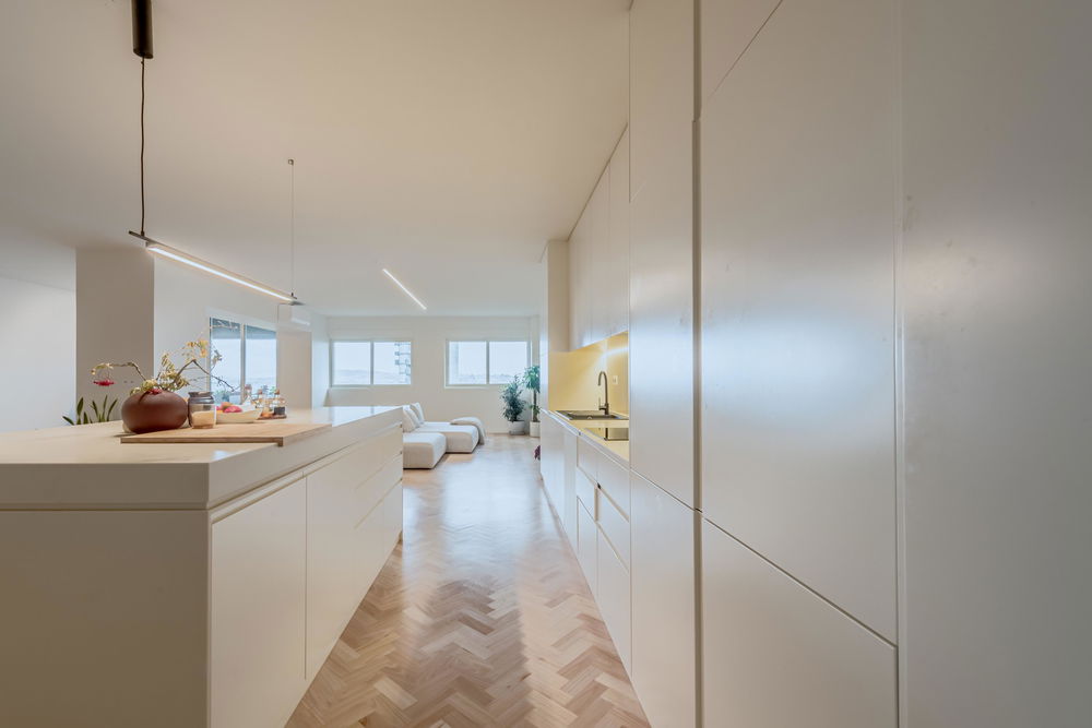 4-bedroom apartment with balcony and garage in Porto 2319450931