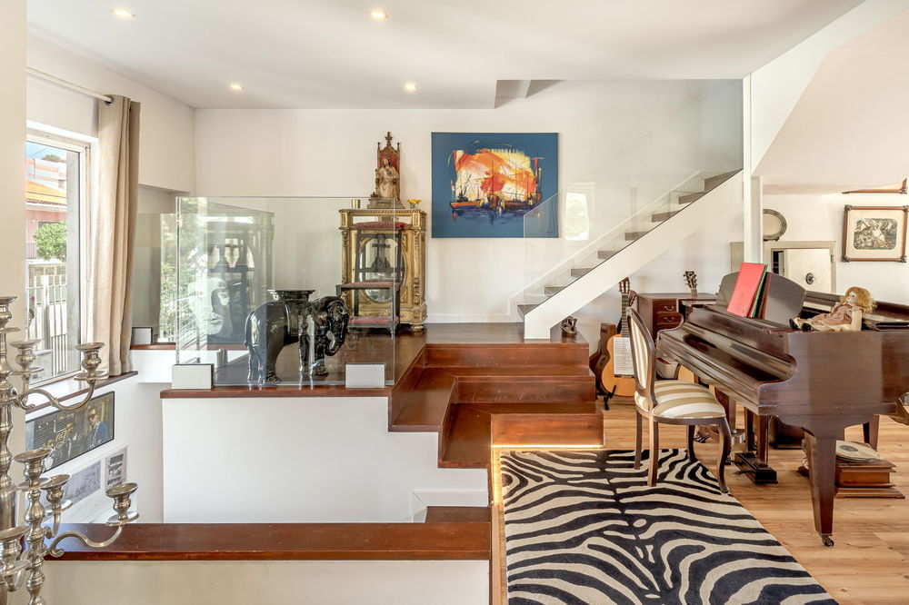 Renovated 4-bedroom villa, garage, Barcarena, Oeiras 1033956586