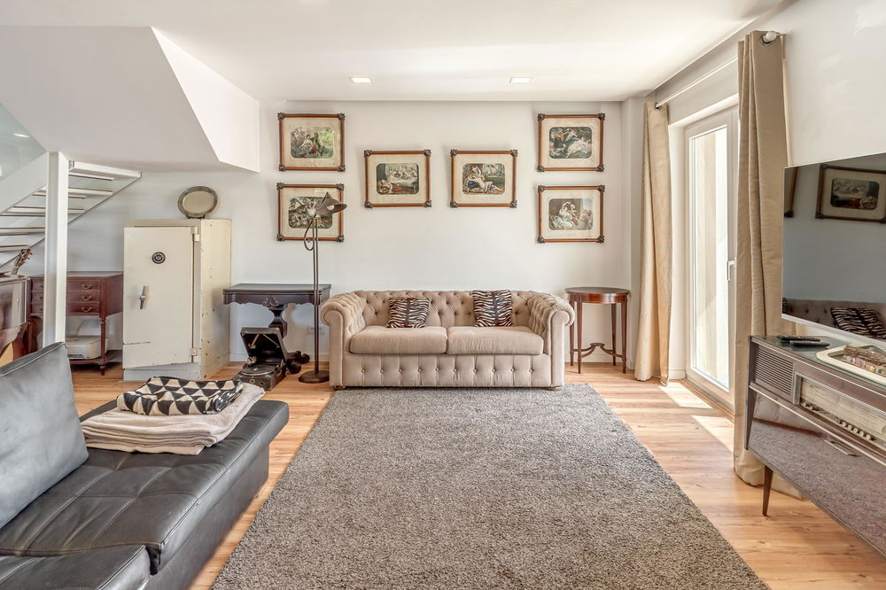 Renovated 4-bedroom villa, garage, Barcarena, Oeiras 1033956586