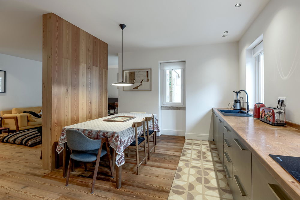 2-Bedroom apartment with private terrace in Restelo, Lisbon 3669996025