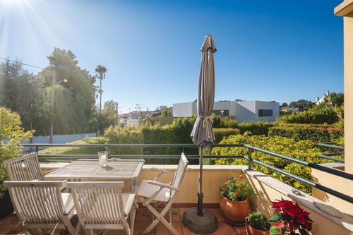 3+1 villa with garage and garden in Estoril, Cascais 3981052148