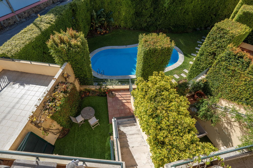 3+1 villa with garage and garden in Estoril, Cascais 3981052148