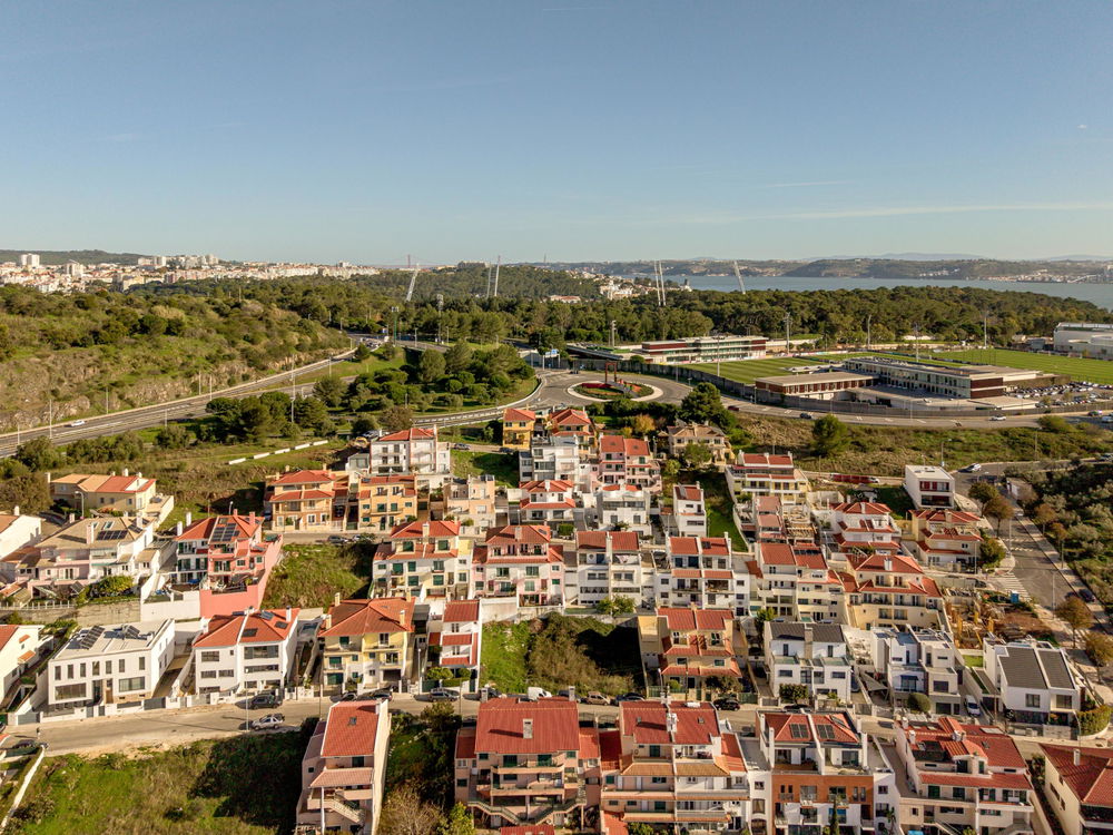 Land with approved project in Murganhal, Caxias 2799040304