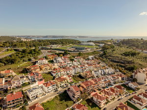 Land with approved project in Murganhal, Caxias 2799040304
