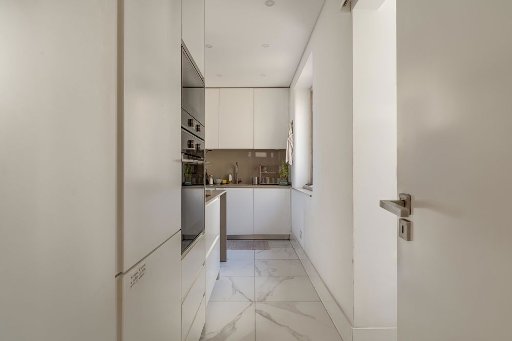 Apartamento T4, renovado e equipado, na Graça, Lisboa 817356420