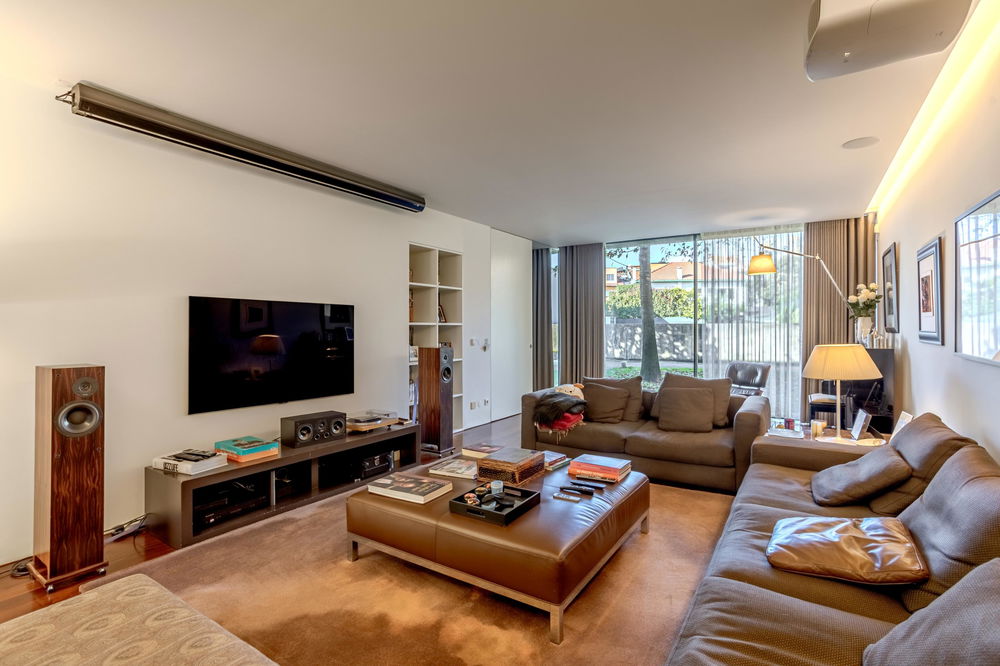 Moradia T4, em banda, em condomínio no Pinheiro Manso, Porto 3889038603