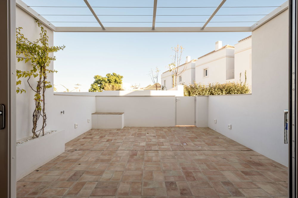 Moradia T3 com piscina na cobertura em Tavira Algarve 1818606618