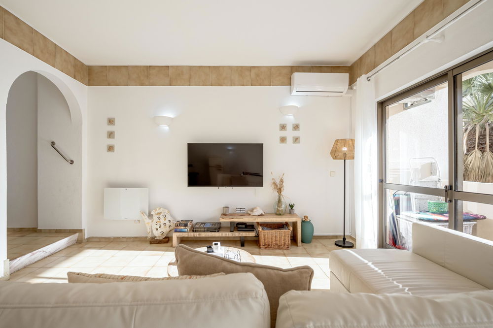 2-bedroom apartment in condominium in Lagos, Algarve 105929725