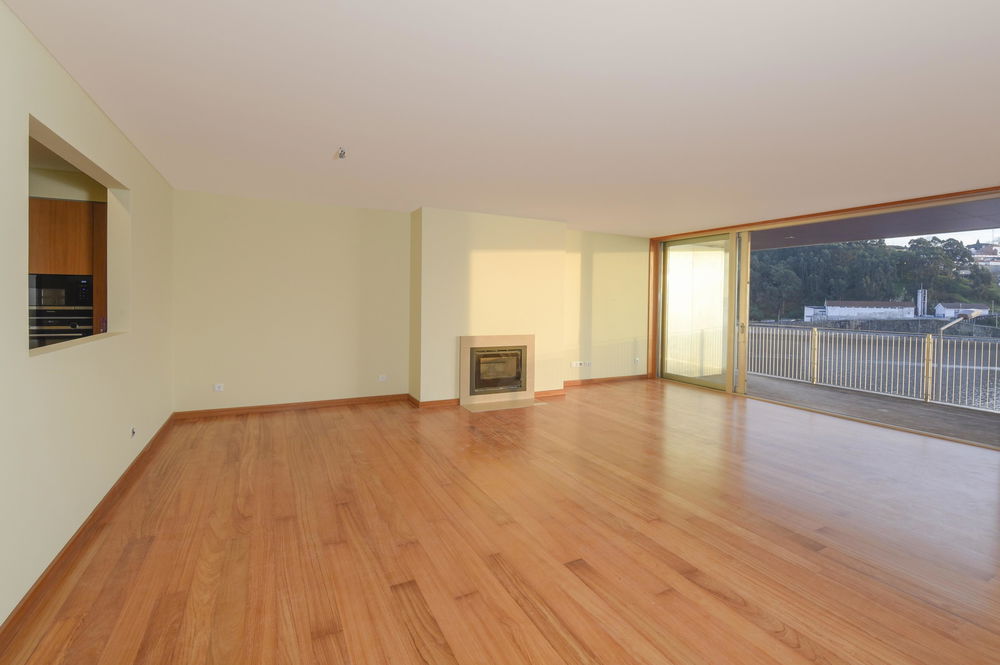3 bedroom apartment with river view in Porto 957961322