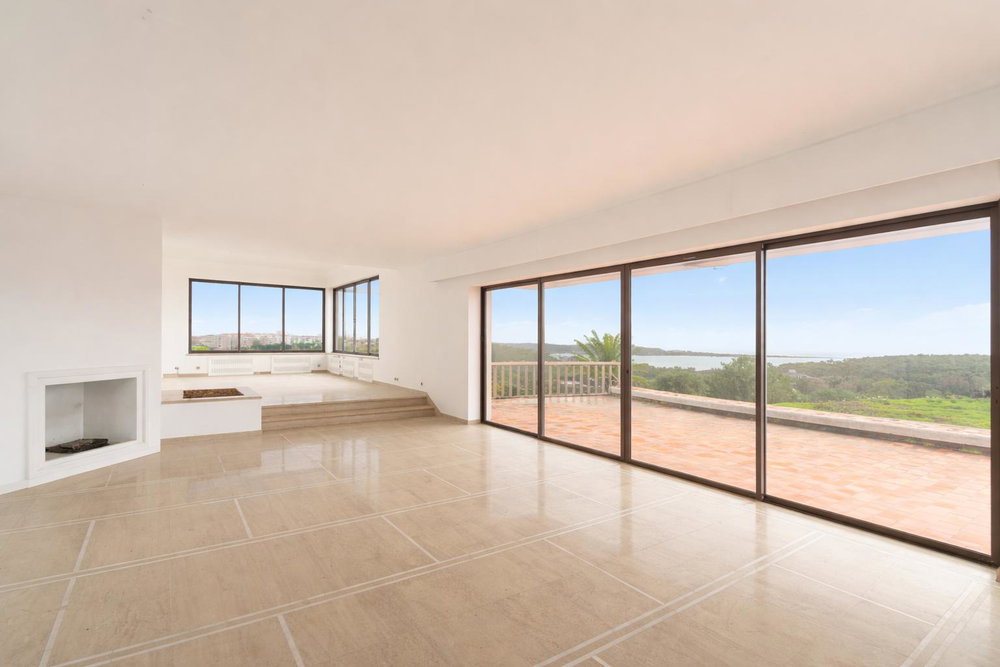 6-Bedroom Villa with garage and swimming pool, in Queijas, Carnaxide. 1424874503