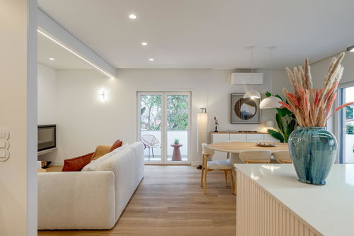 Renovated 3-bedroom apartment Quinta da Bicuda, Cascais 689568938